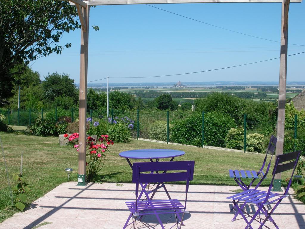Mamoucafecouette Bed and Breakfast Roz-sur-Couesnon Buitenkant foto